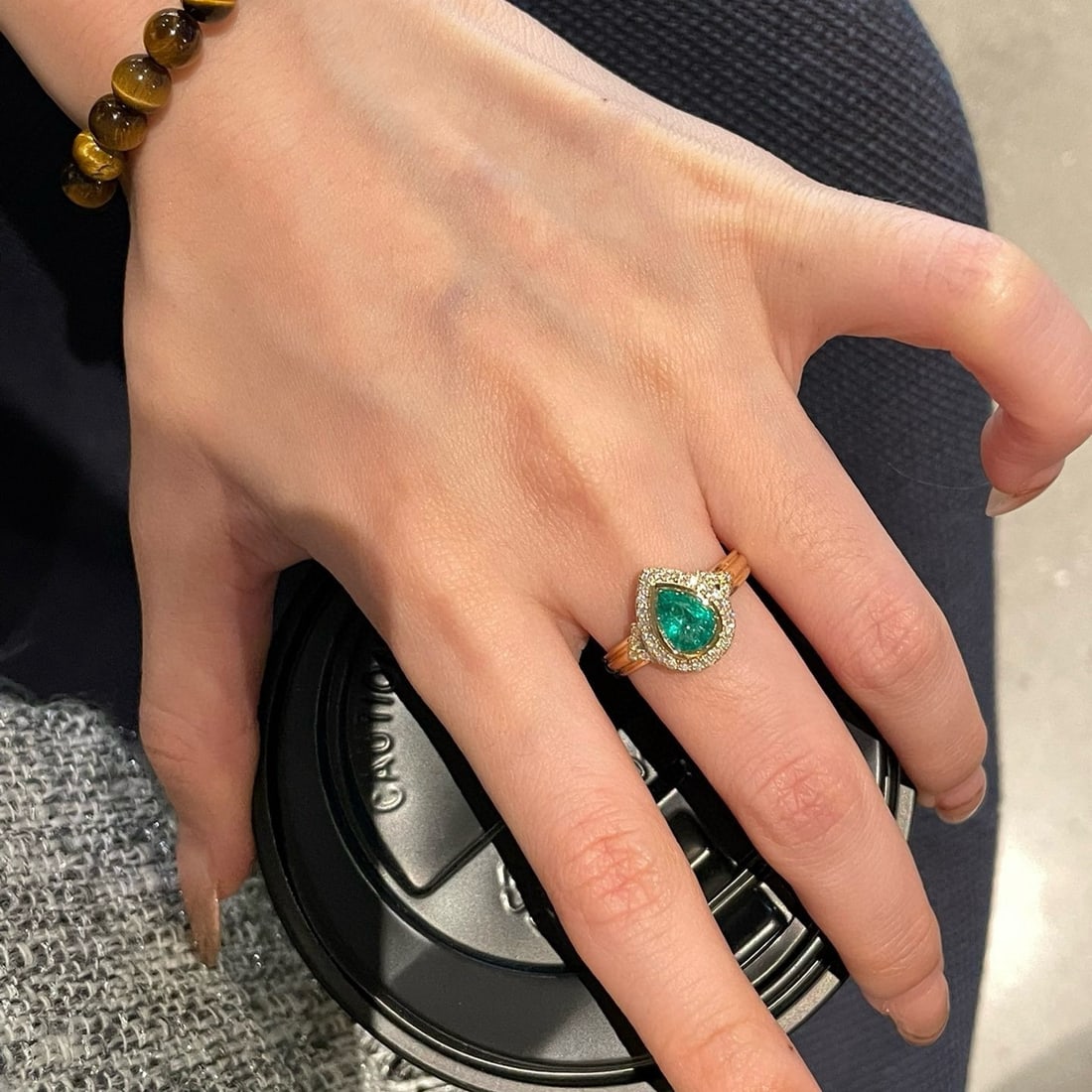 14k Gold 0.54 Ct Vivid Green Natural Emerald & Diamond Ring - 5