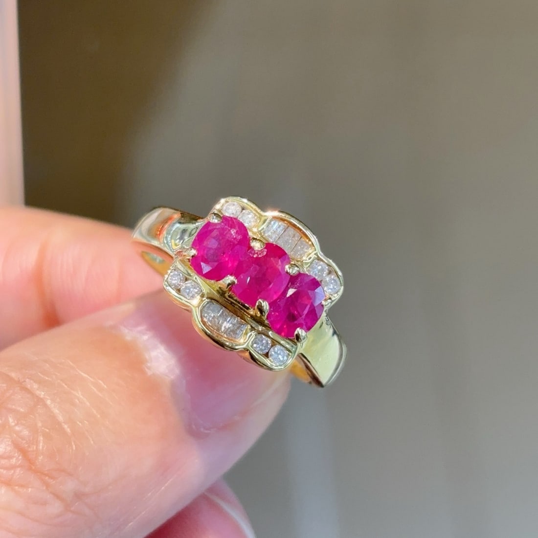 14k Gold 1.95 Ctw Natural Ruby & Diamond Ring: Ref:231114218 // gold content:14k gold // ring size:7. 25us // // main gemstone:ruby // shape:oval // carat weight:1. 7ct // color:red // treatment:natural // // adjacent gemstone 2 : diamond // shape