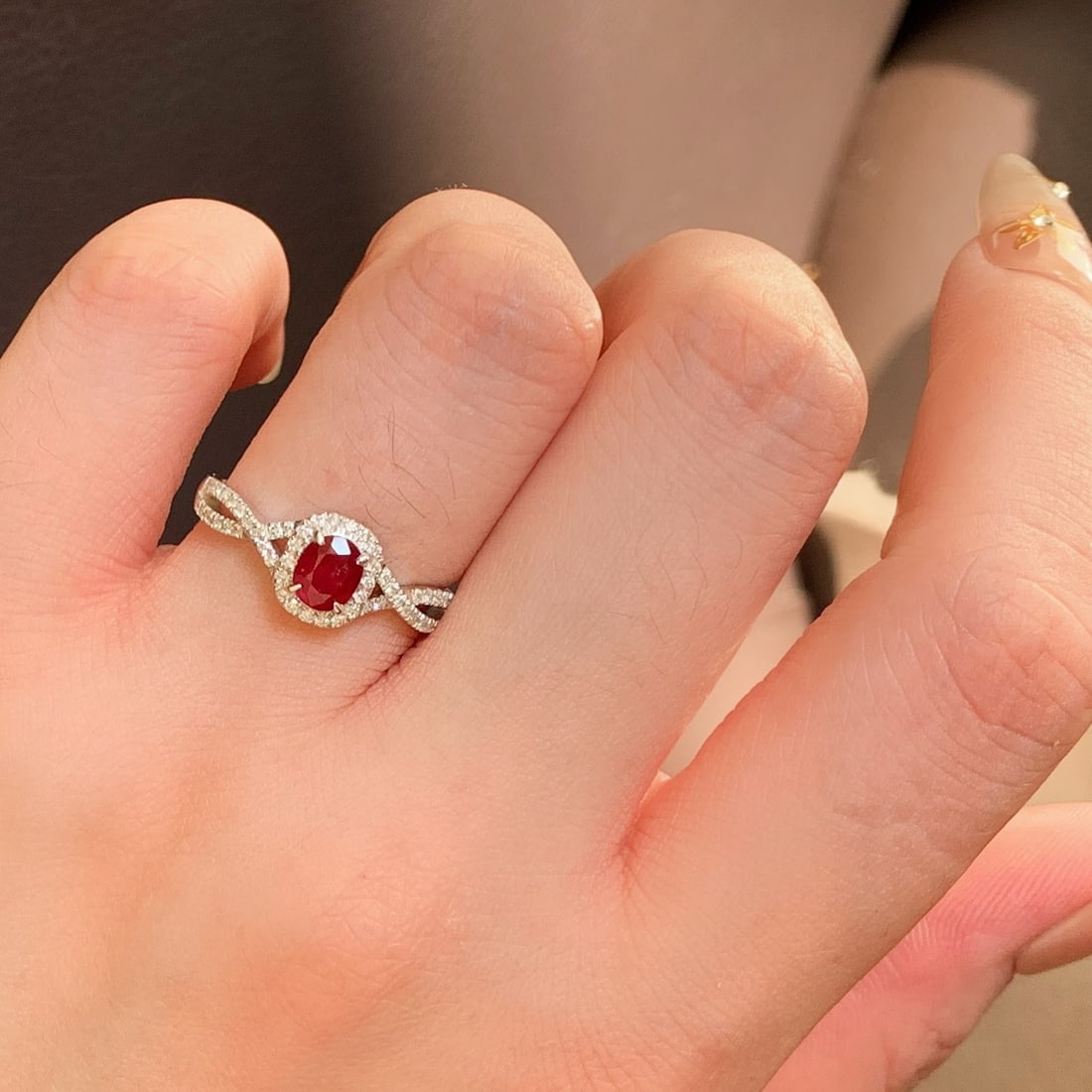 14k Gold 0.87 Ctw Vivid Red Natural Ruby & Diamond Ring - 5