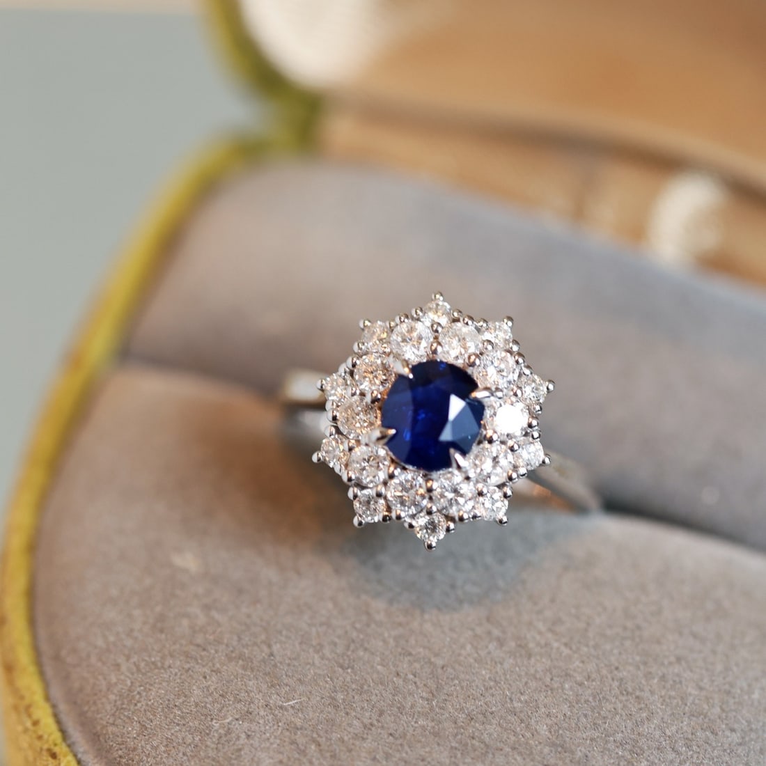 14k Gold 1.98 Ctw Natural Sapphire & Diamond Ring: Ref:231114226 // gold content:14k gold // ring size:7. 25us // // main gemstone:sapphire // shape:oval // carat weight:1. 08ct // color:royal blue // treatment:natural // // adjacent gemstone 2 :