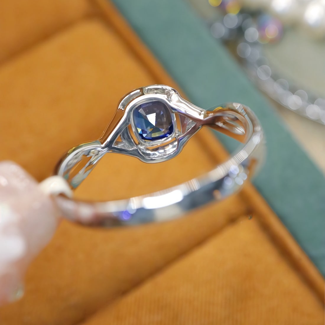 14k Gold 1.24 Ctw Natural Sapphire & Diamond Ring - 4