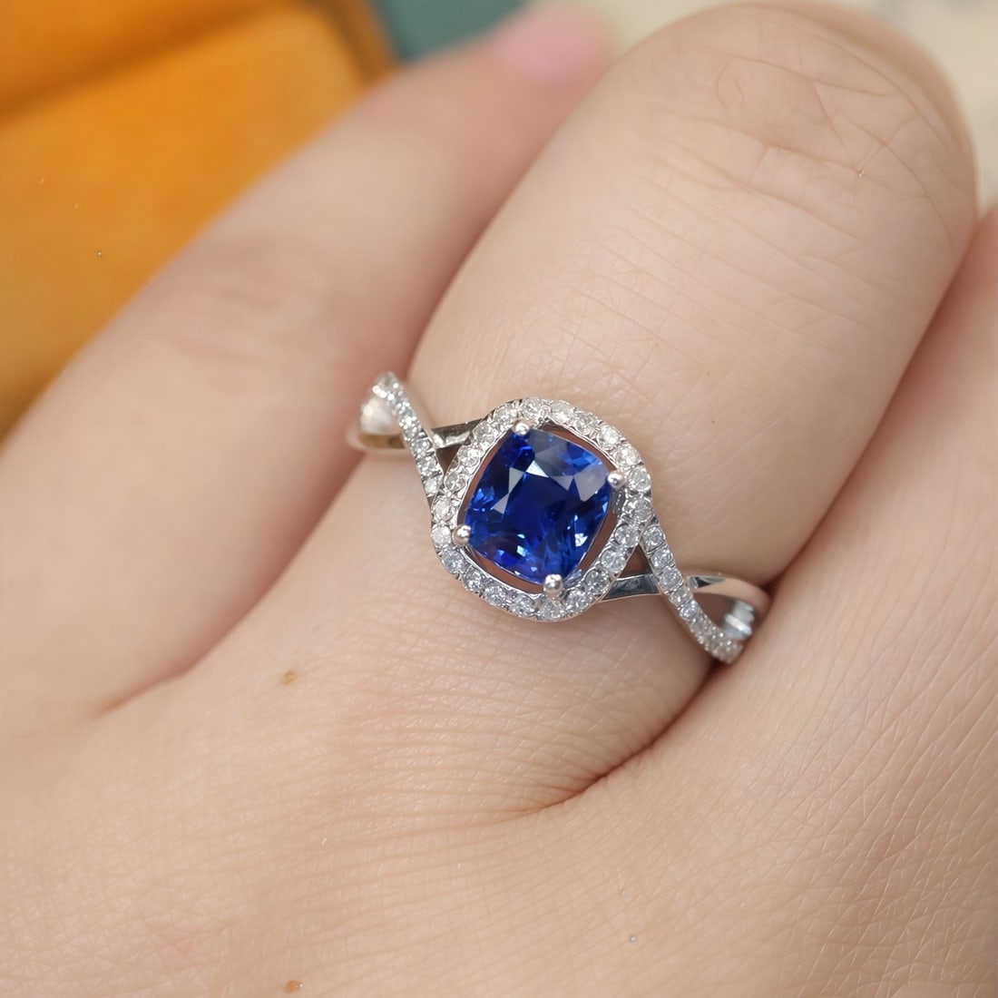 14k Gold 1.24 Ctw Natural Sapphire & Diamond Ring - 5