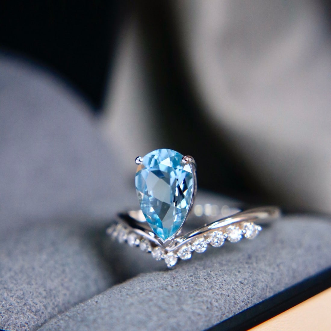 14k Gold 1.86 Ctw Natural Aquamarine & Diamond Ring - 3