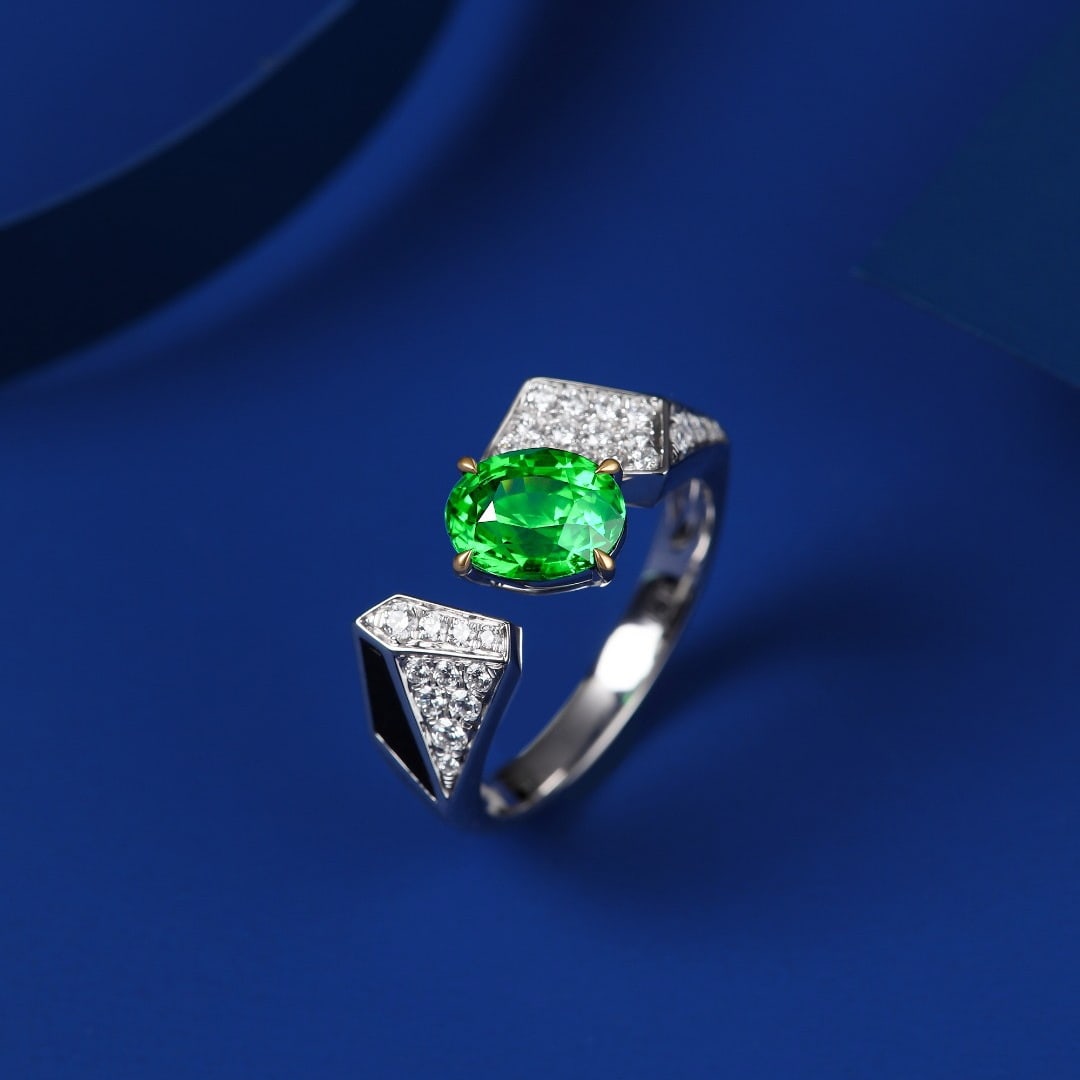 14k Gold 1.57 Ct Vivid Green Natural Tsavorite & Diamond Ring - 3