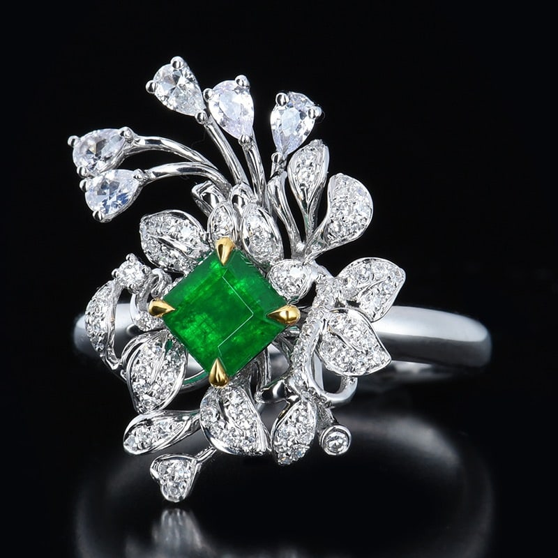14k Gold 0.95 Ctw Vivid Green Natural Emerald & Diamond Ring - 2