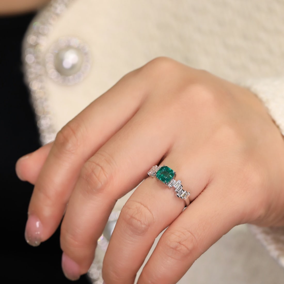 14k Gold 1.61 Ctw Natural Emerald & Diamond Ring - 5