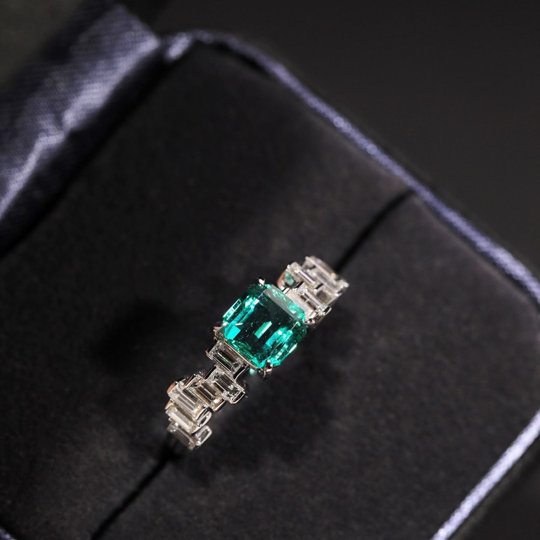 14k Gold 1.61 Ctw Natural Emerald & Diamond Ring - 7