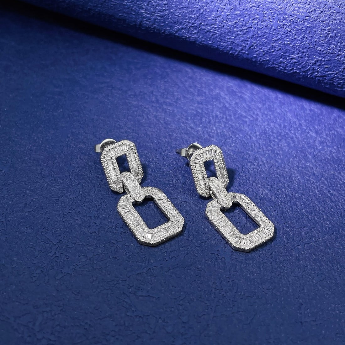 14k Gold 0.92 Ctw Natural H Diamond Earrings - 4