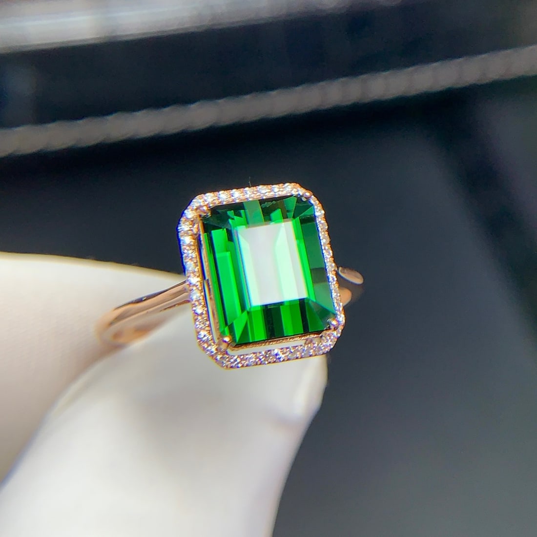 14k Gold 3.5 Ct Natural Tourmaline & Diamond Ring - 8