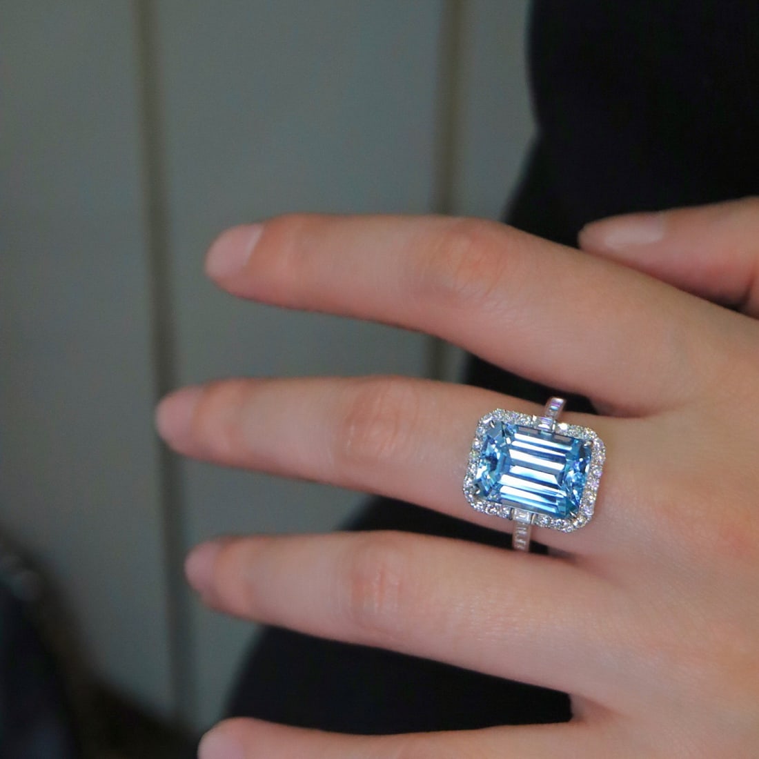 14k Gold 7.09 Ctw Natural Aquamarine & Diamond Ring - 2