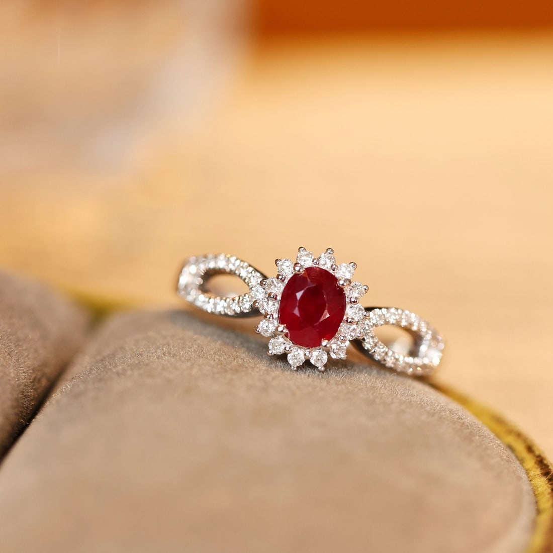14k Gold 0.89 Ctw Natural Ruby & Diamond Ring - 2