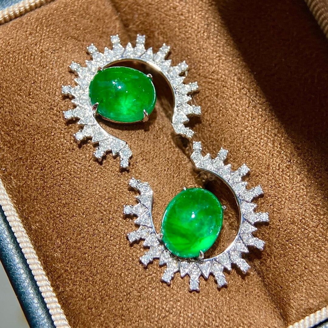 14k Gold 6.66 Ctw Vivid Green Natural Emerald & Diamond Earrings - 4