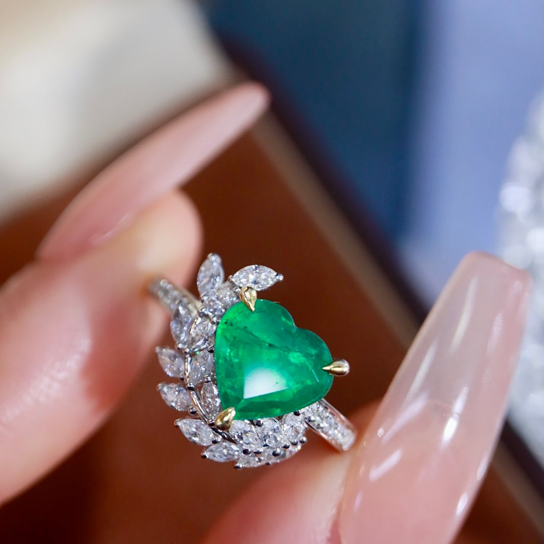 14k Gold 1.97 Ctw Natural Emerald & Diamond Ring - 5