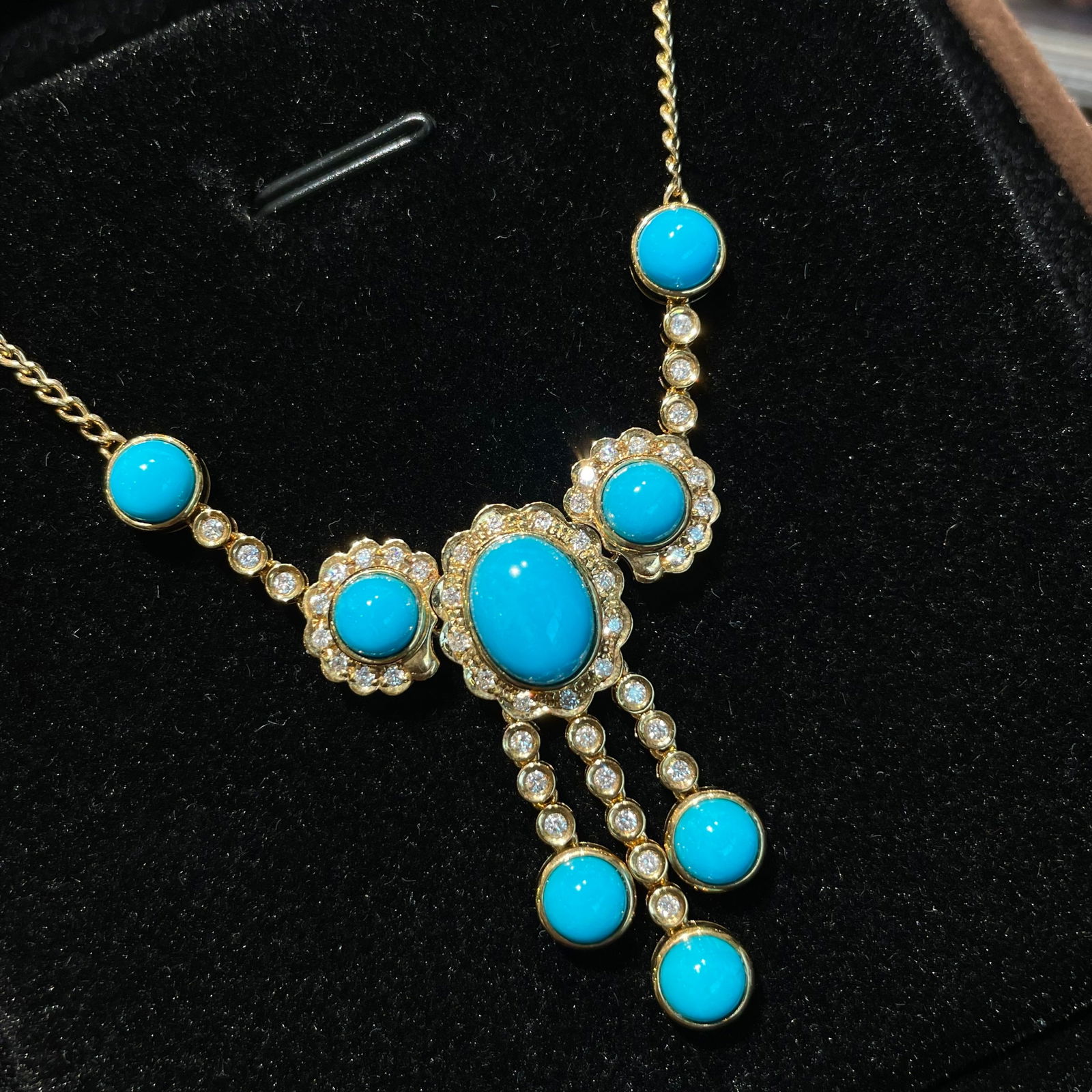14k Gold 6 Ct Natural Blue Turquoise & Diamond Necklace - 3