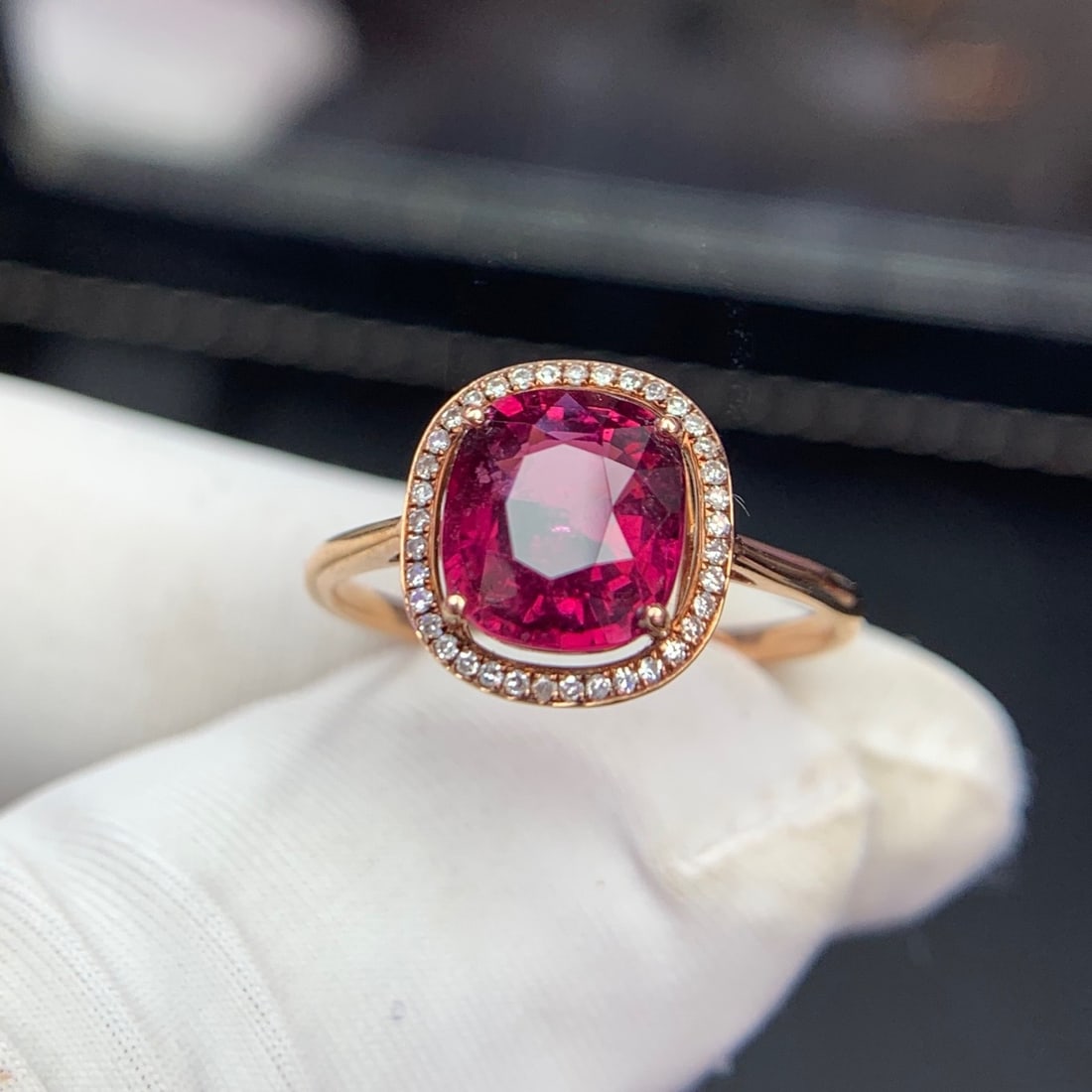 14k Gold 1.9 Ct Natural Tourmaline & Diamond Ring: Ref:231114338 // gold content:14k gold // ring size:7. 25us // // main gemstone:tourmaline // shape:cushion // carat weight:1. 9ct // color:red // treatment:natural // // adjacent gemstone 2 : diamond
