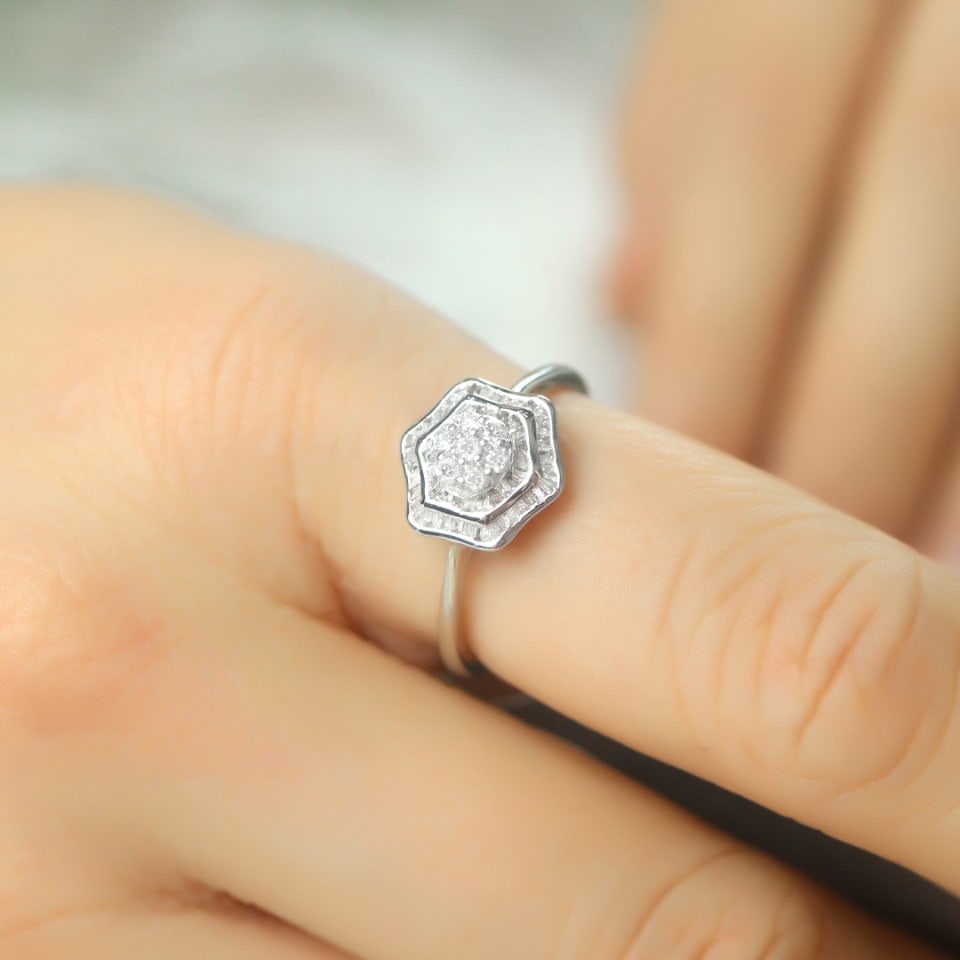 14k Gold 0.5 Ct Natural H Diamond Ring - 6