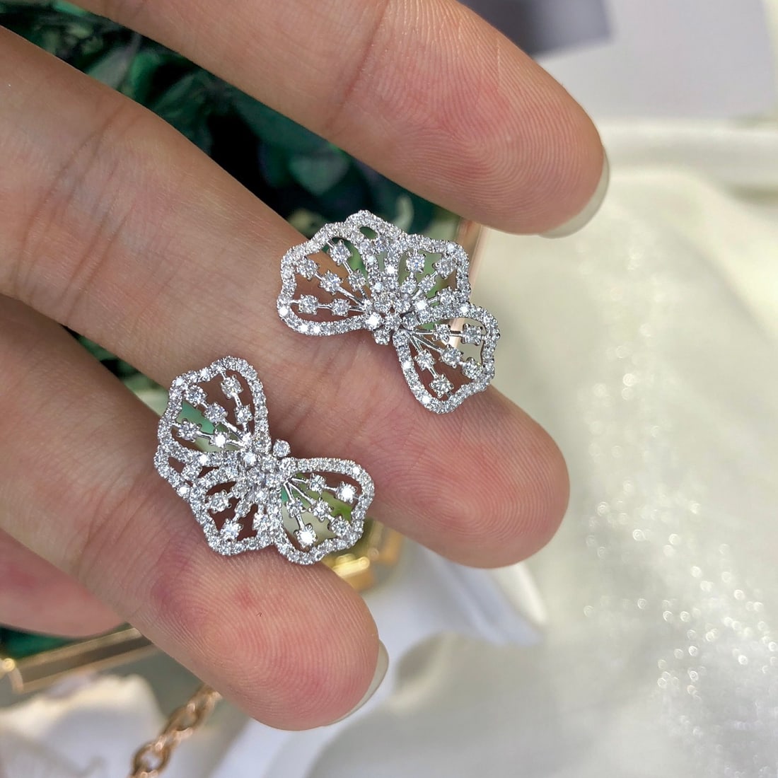 14k Gold 1.06 Ct Natural H Diamond Earrings - 5