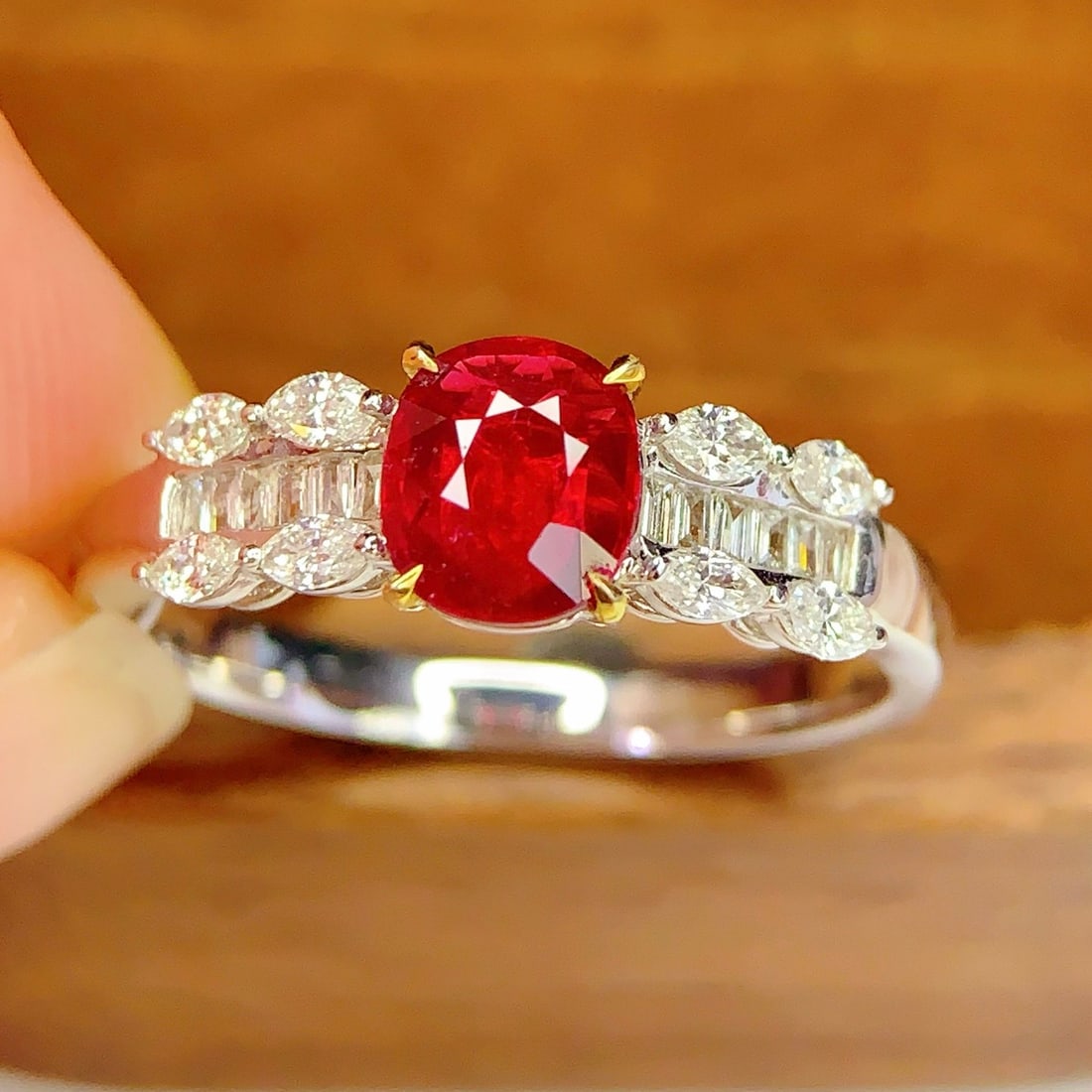 14k Gold 0.93 Ct Natural Ruby & Diamond Ring - 4