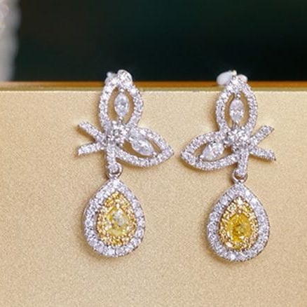 14k Gold 0.9 Ct Natural Color Diamond Earrings - 4