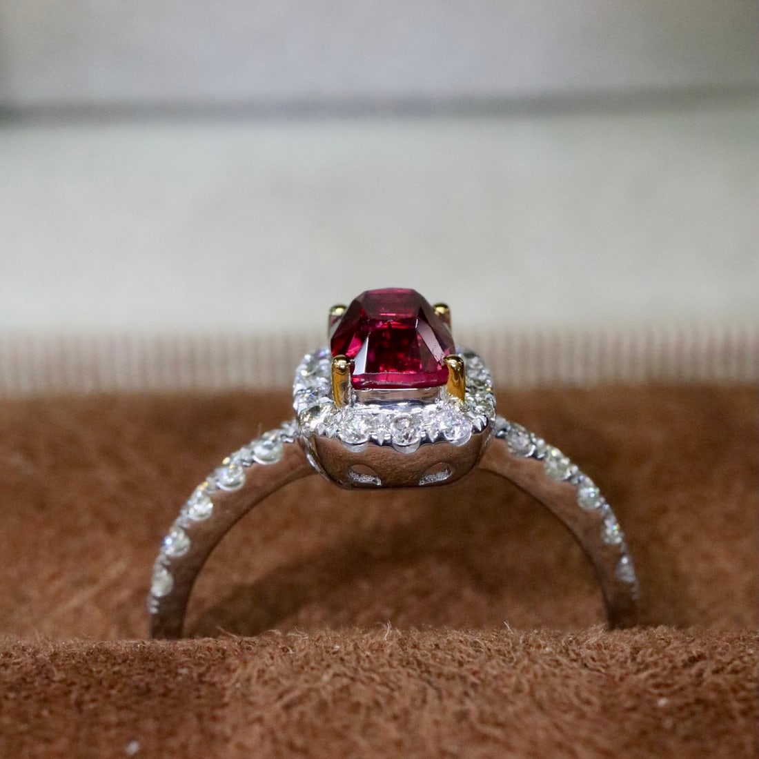 14k Gold 1.43 Ctw Natural Spinel & Diamond Ring - 2