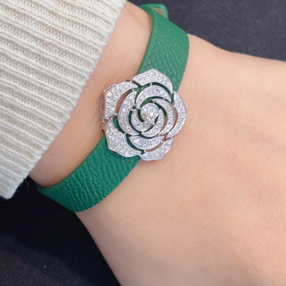 14k Gold 1 Ct Natural H Diamond & Flowers Pendant( Without Chain ) - 3