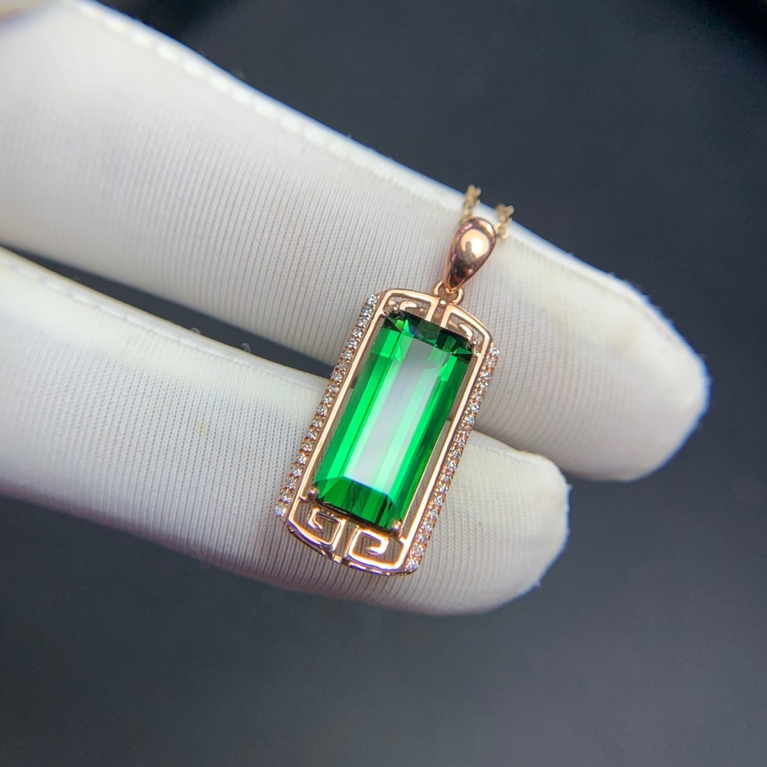 14k Gold 4.3 Ct Natural Tourmaline & Diamond Pendant( Without Chain ) - 7