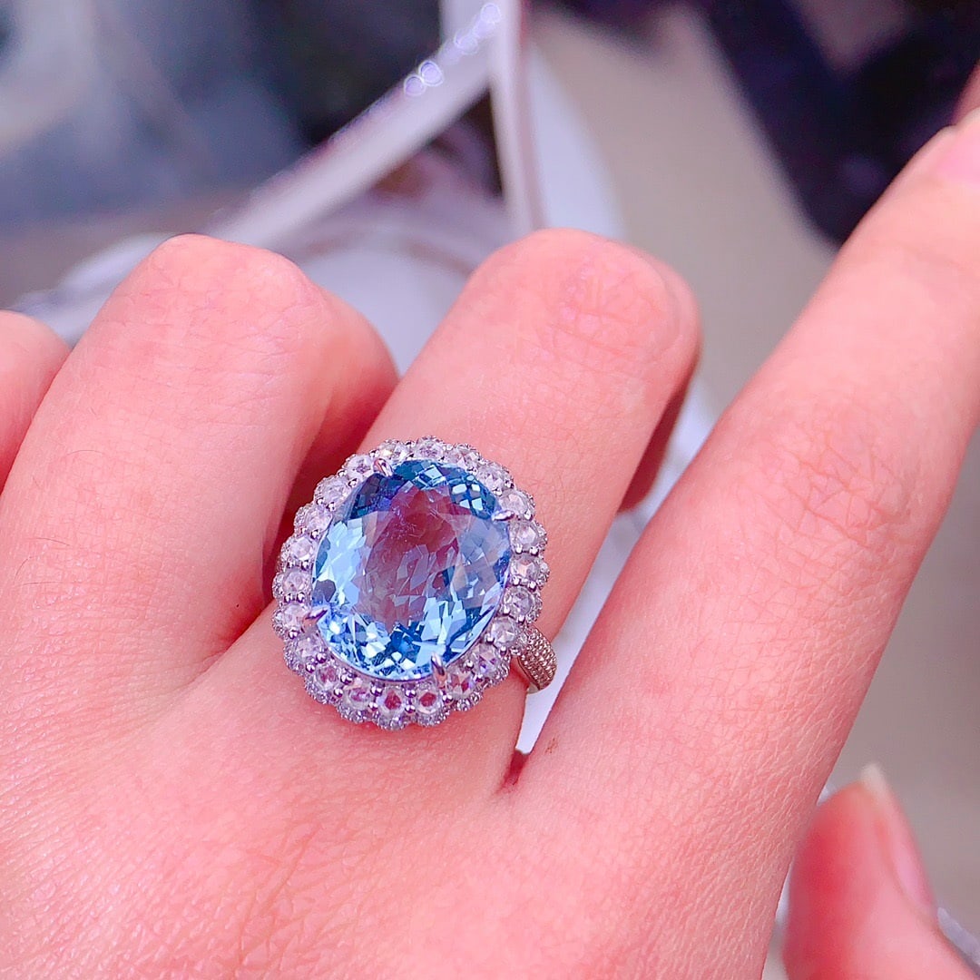 14k Gold 6 Ct Natural Aquamarine & Diamond Ring - 3