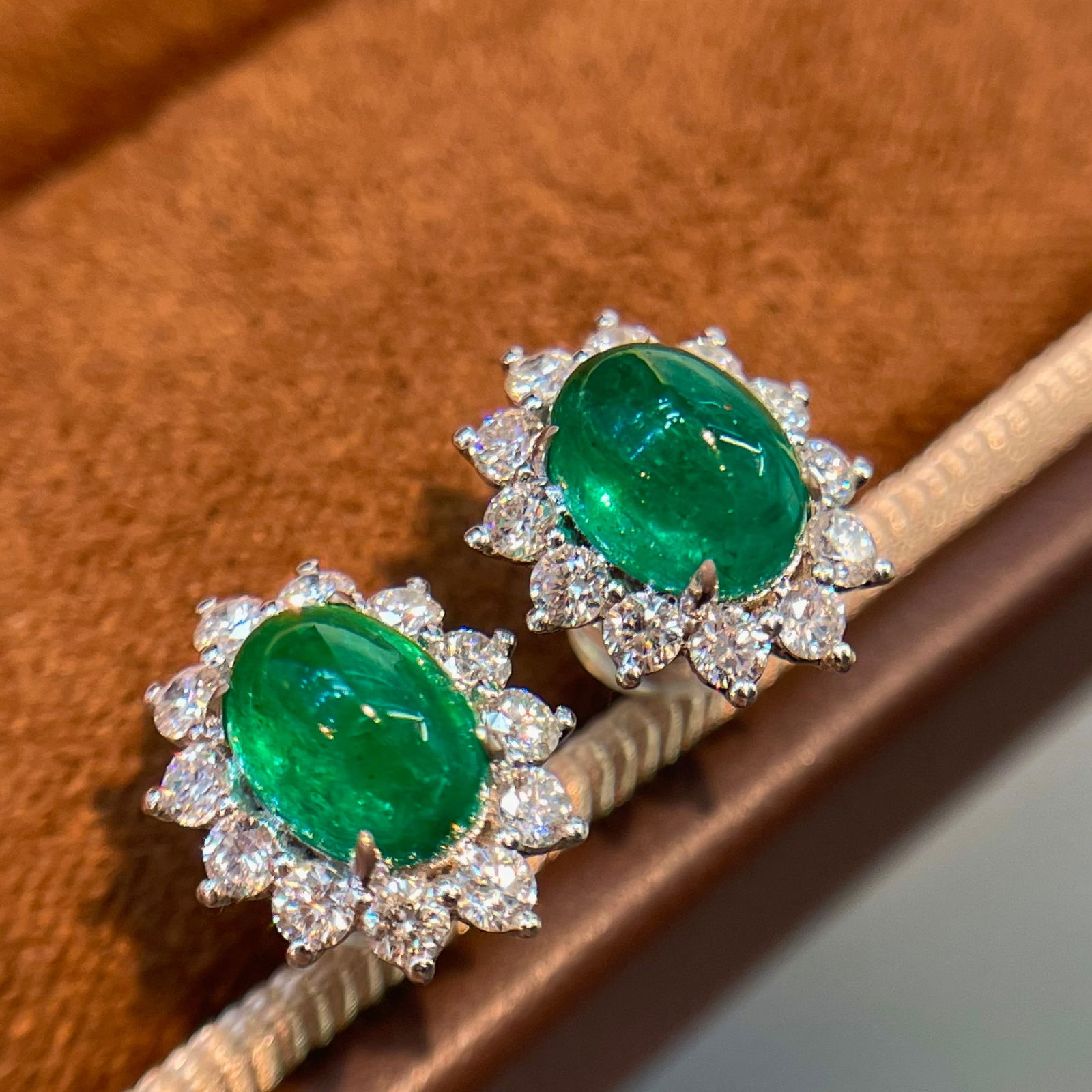 14k Gold 3.17 Ctw Vivid Green Natural Emerald & Diamond Earrings - 2