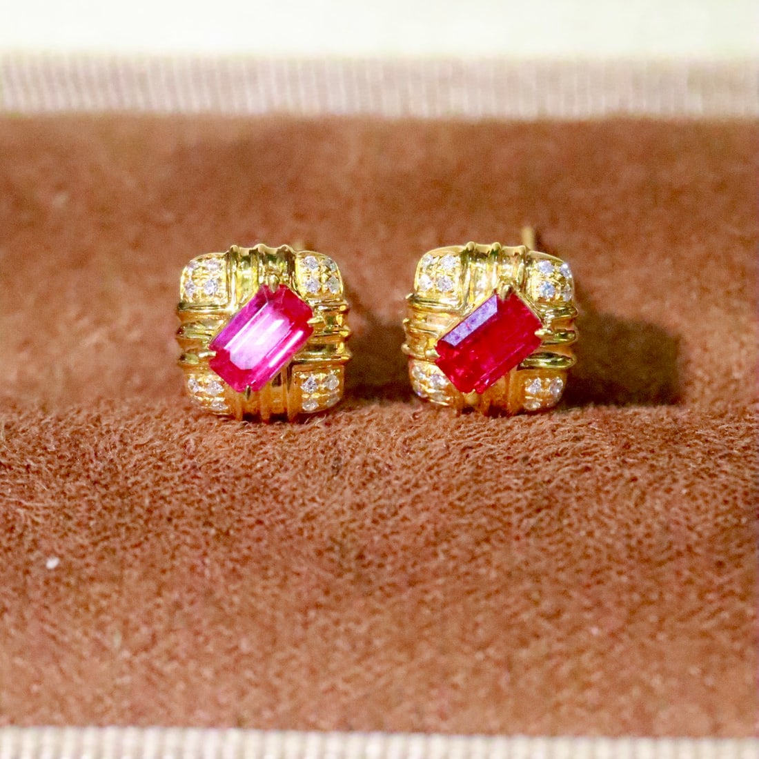 14k Gold 0.65 Ctw Natural Ruby & Diamond Earrings - 2