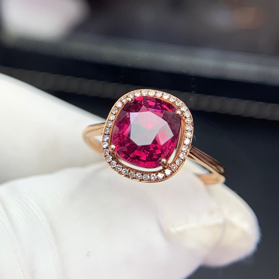 14k Gold 1.9 Ct Natural Tourmaline & Diamond Ring - 6