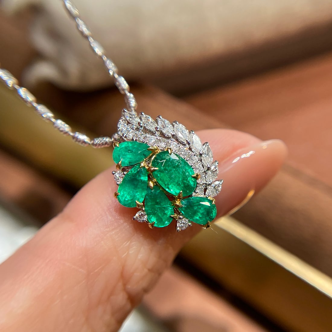 14k Gold 1.07 Ct Vivid Green Natural Emerald & Diamond Pendant( Without Chain ) - 5