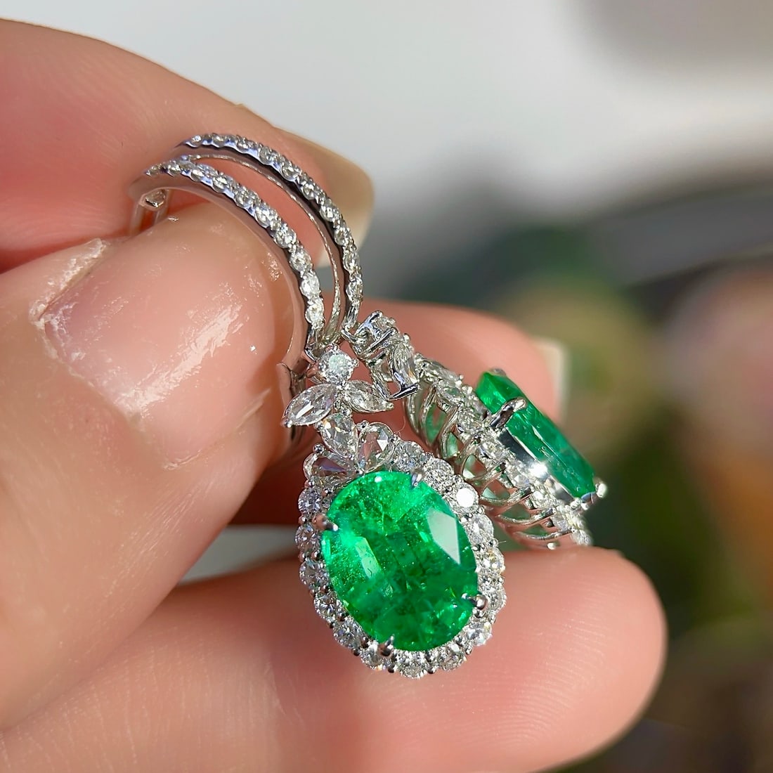 14k Gold 5.65 Ctw Vivid Green Natural Emerald & Diamond Earrings - 3