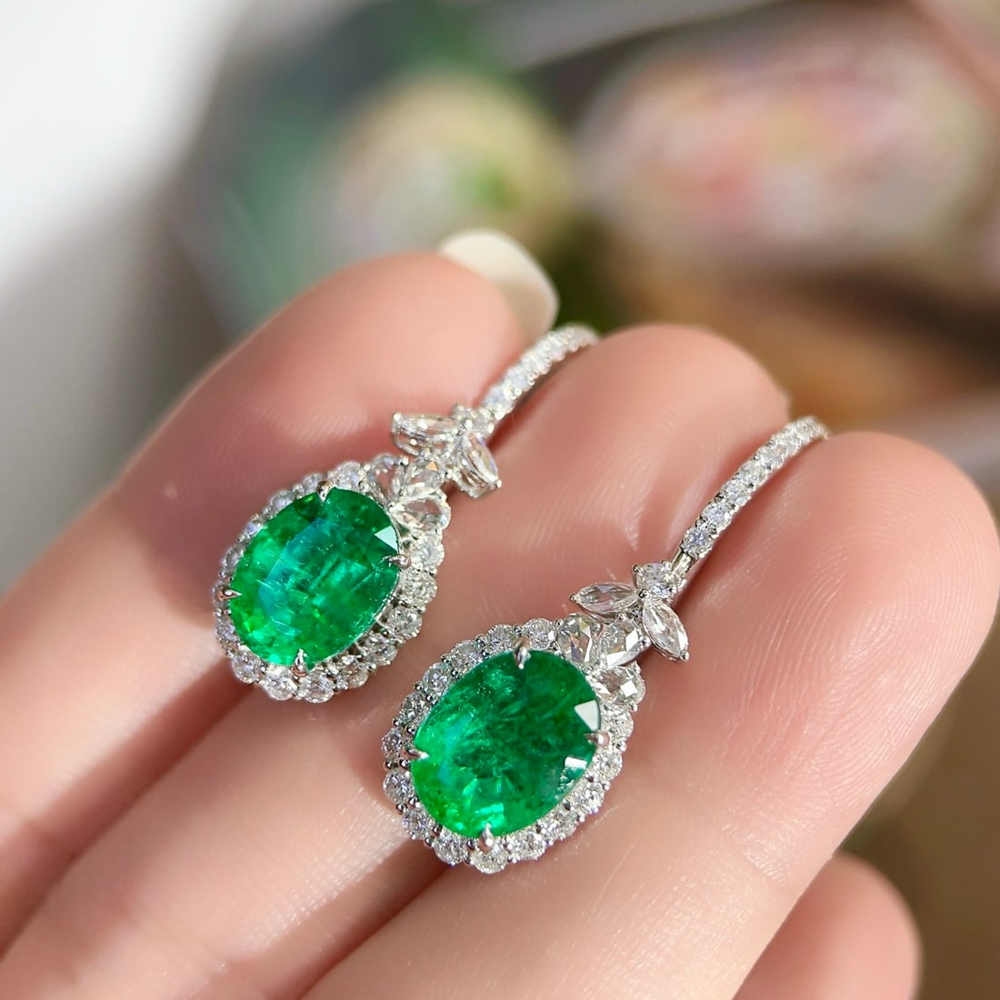 14k Gold 5.65 Ctw Vivid Green Natural Emerald & Diamond Earrings - 4