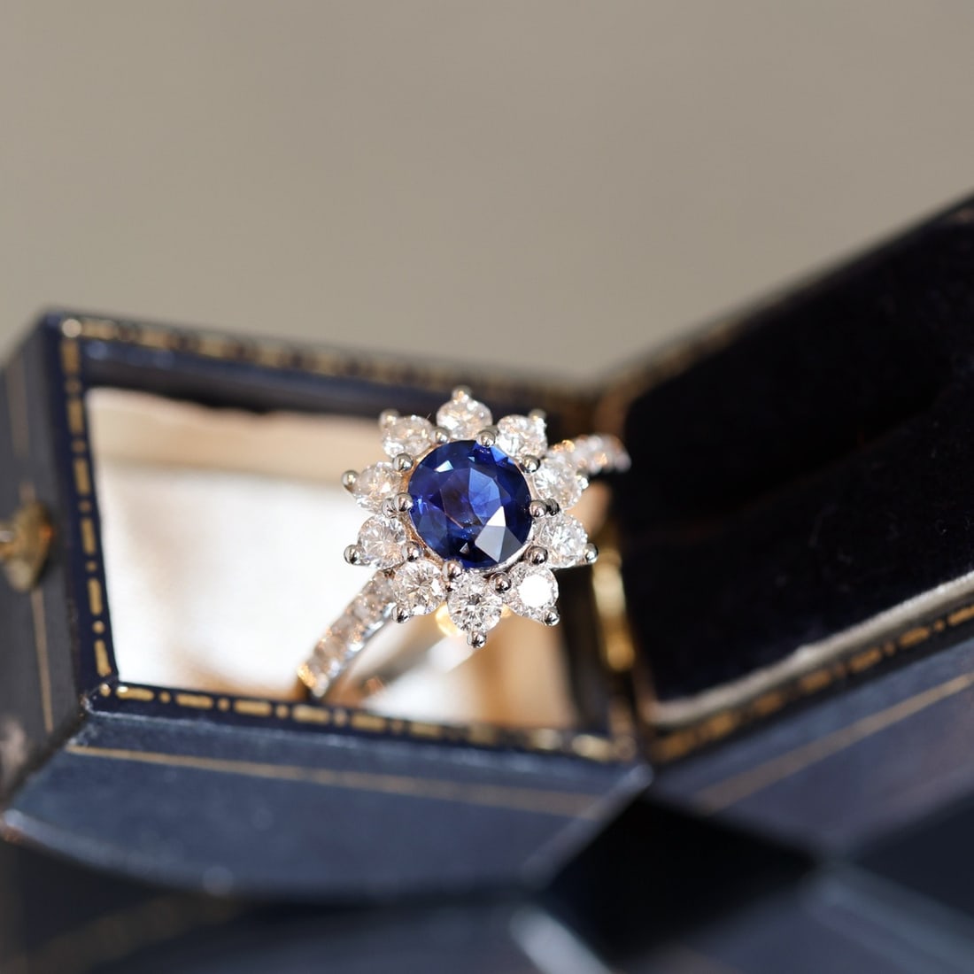 14k Gold 1.92 Ctw Natural Sapphire & Diamond Ring - 2