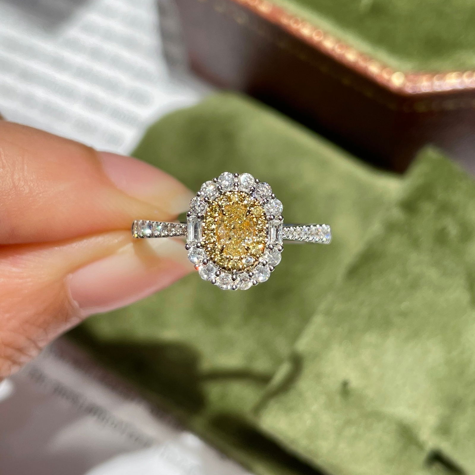 14k Gold 0.64 Ctw Natural Yellow Diamond & Diamond Ring - 5