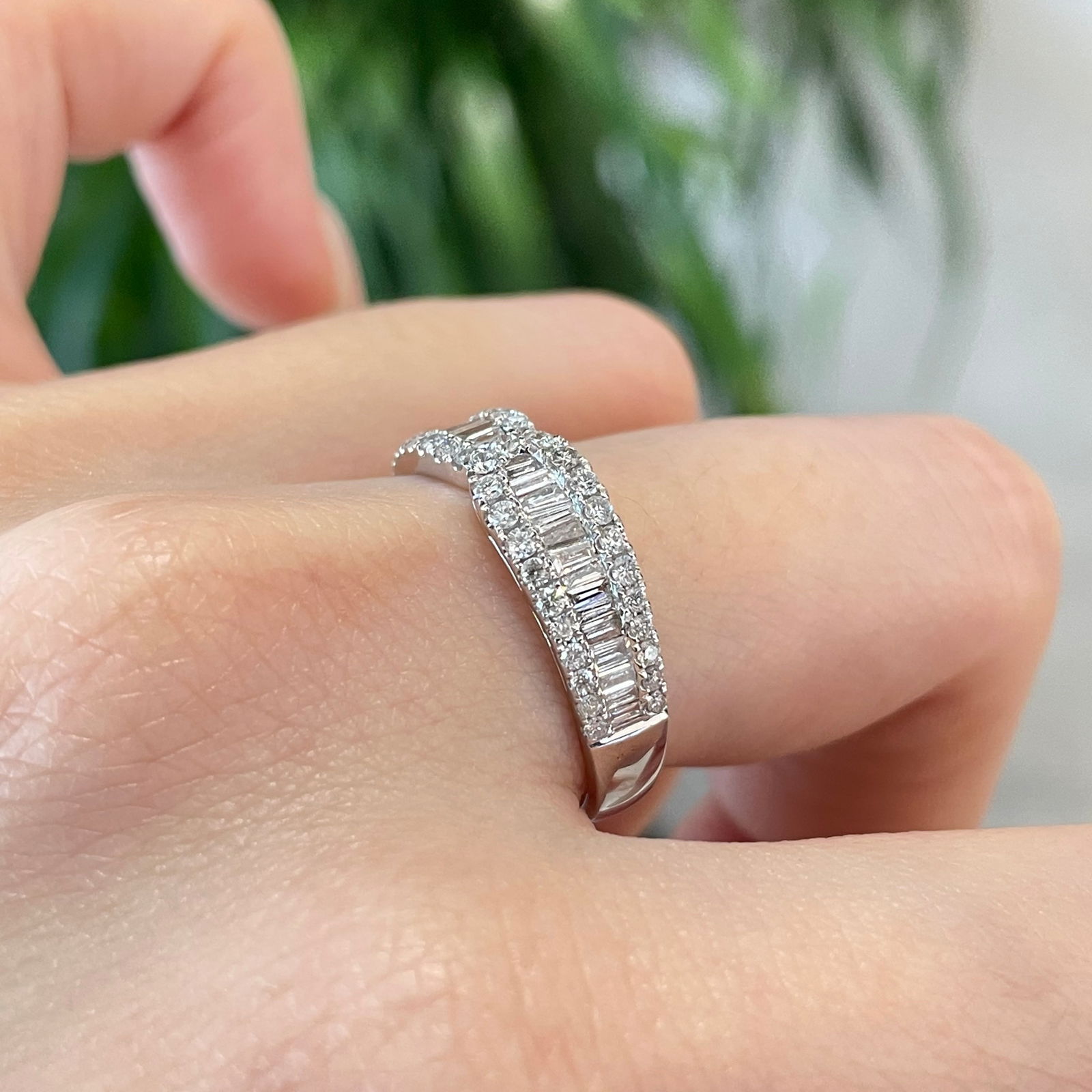 14k Gold 0.65 Ct Natural H Diamond Ring - 5