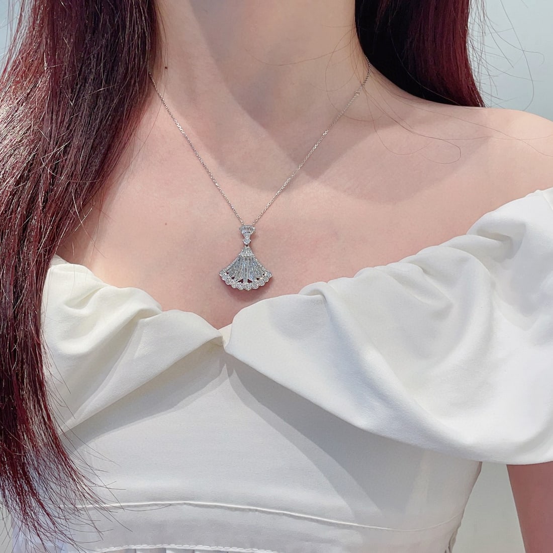 Express Shipping 18k Gold 1.39 Ctw Natural H Diamond Necklace - 4