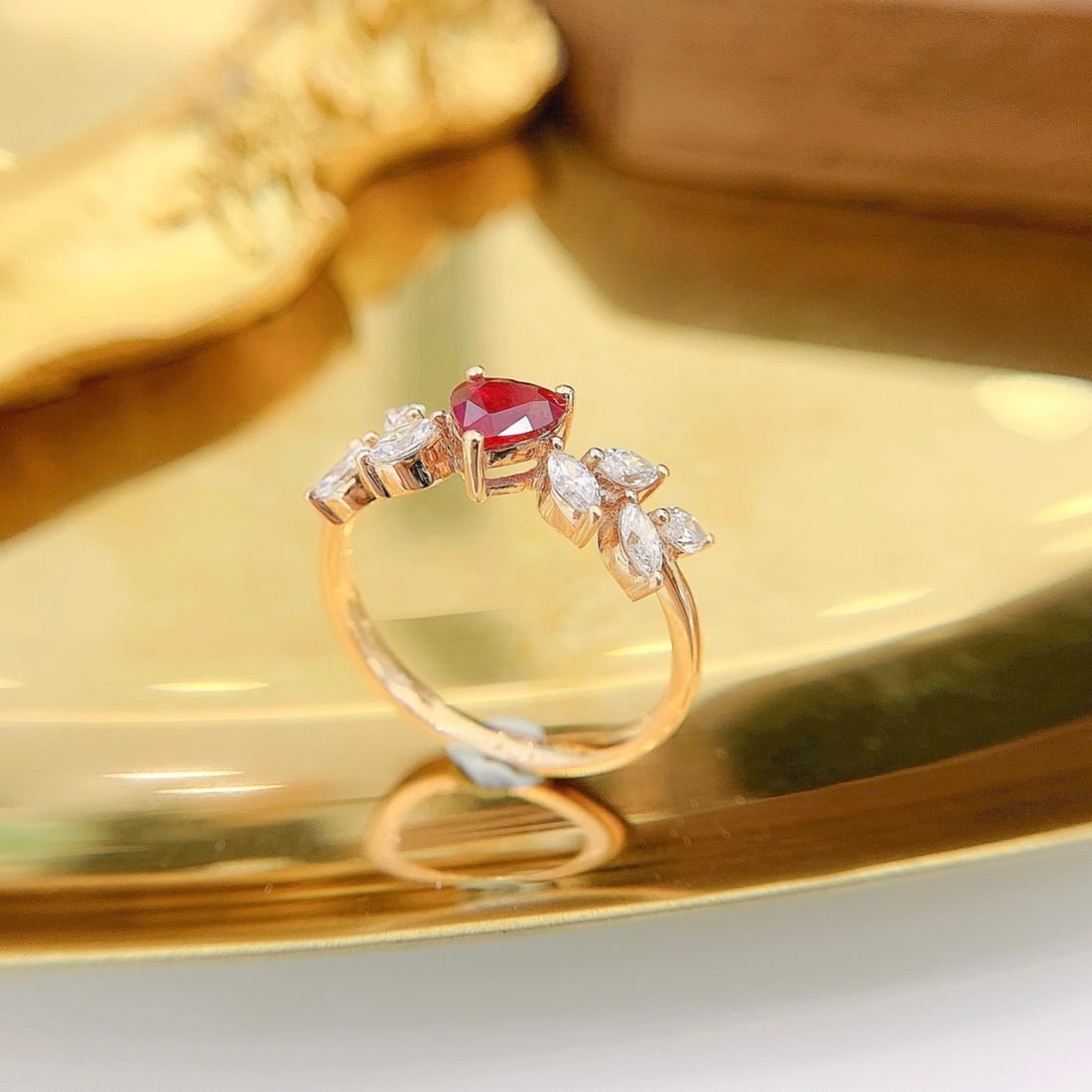 Express Shipping 18k Gold 0.93 Ctw Natural Ruby & Diamond Ring - 4