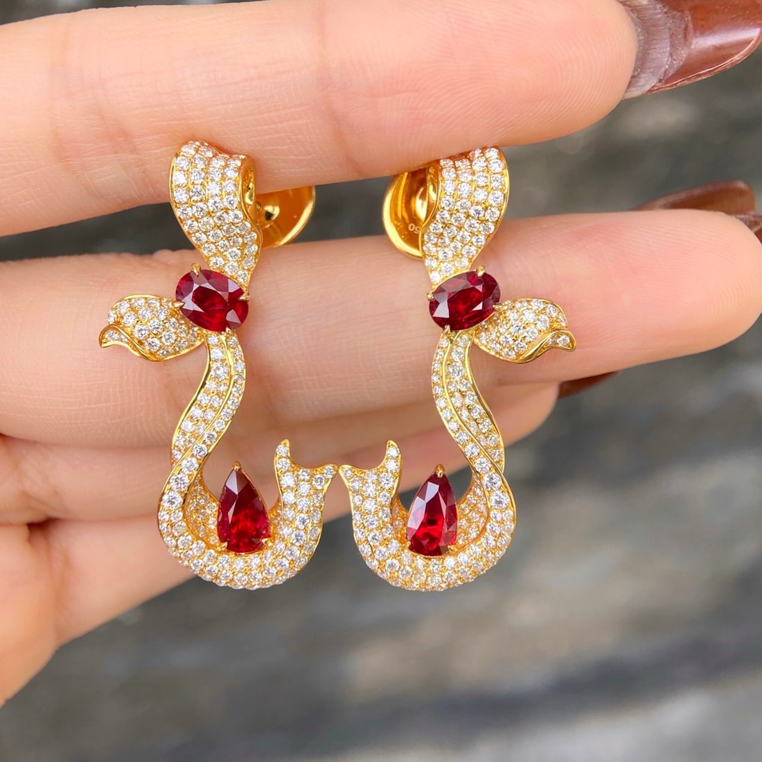 Express Shipping 18k Gold 6.07 Ctw Natural Ruby & Diamond Earrings: Ref:22261 // gold content:18k gold // main gemstone:ruby // shape:multiple // carat weight:3. 68ct // color:pigeonblood red // treatment:natural // // adjacent gemstone 2 : diamond // shape:round // c