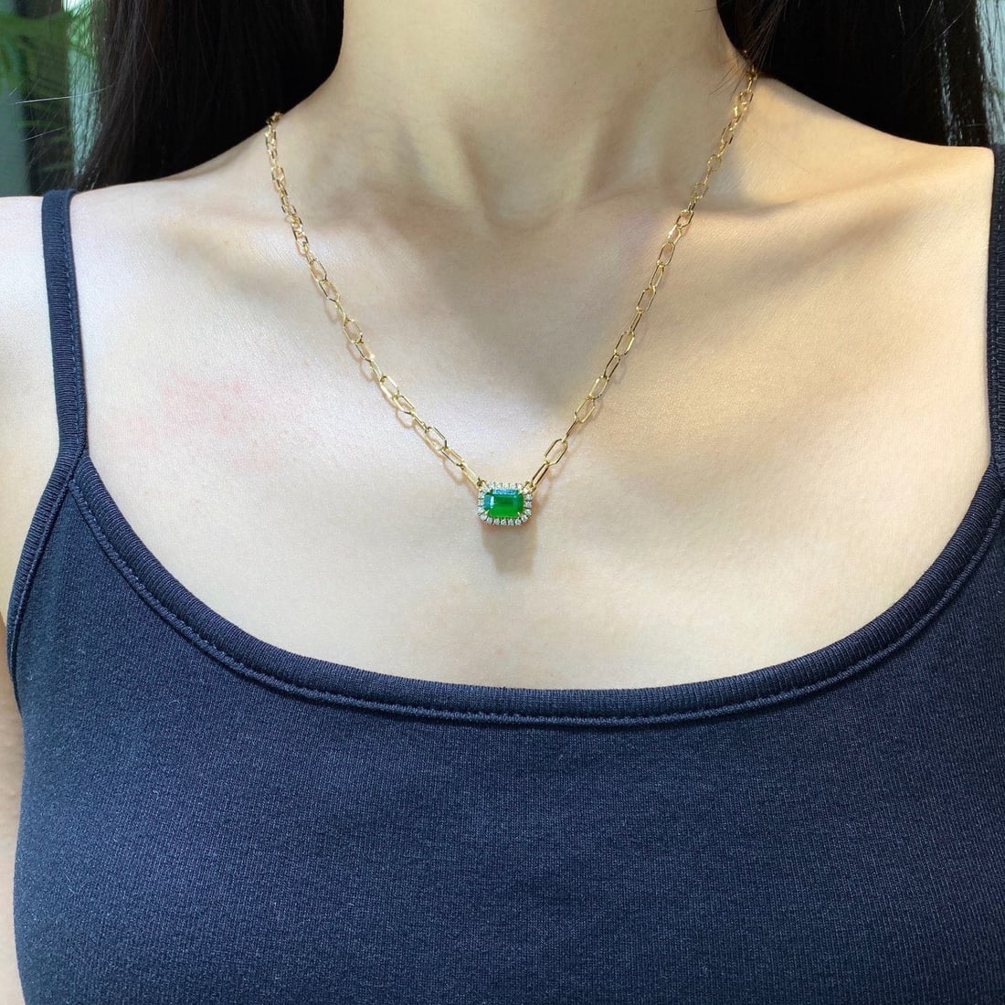 Express Shipping 18k Gold 1.64 Ctw Vivid Green Natural Emerald & Diamond Necklace - 3