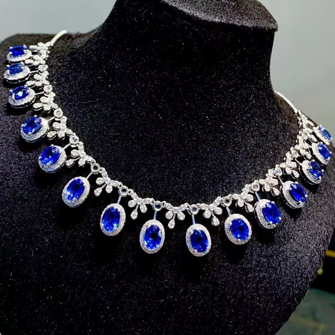 14k Gold 9.3 Ct Vivid Blue Natural Sapphire & Diamond Necklace - 6