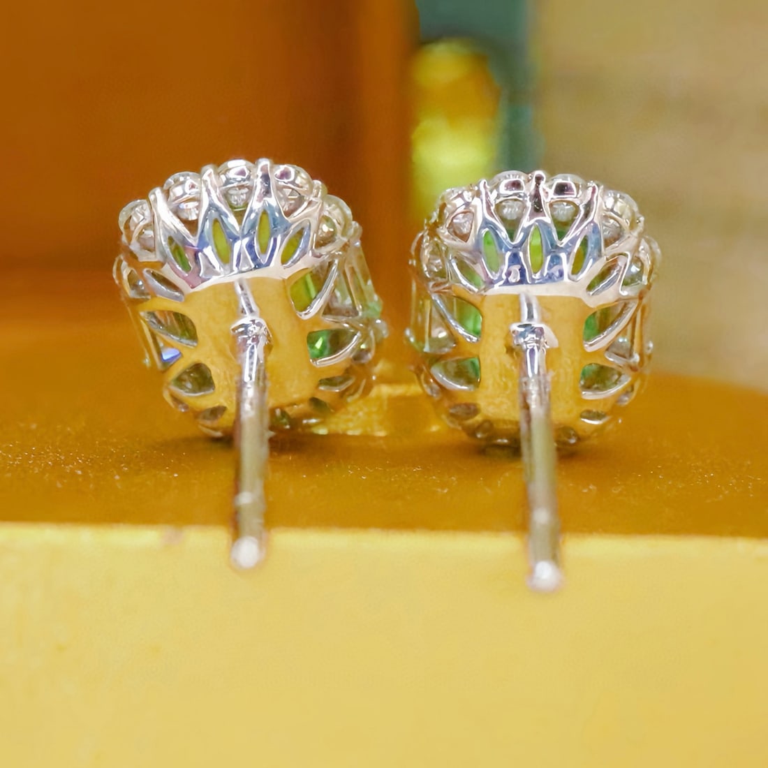 14k Gold 1.85 Ctw Natural Tsavorite & Diamond Earrings - 4