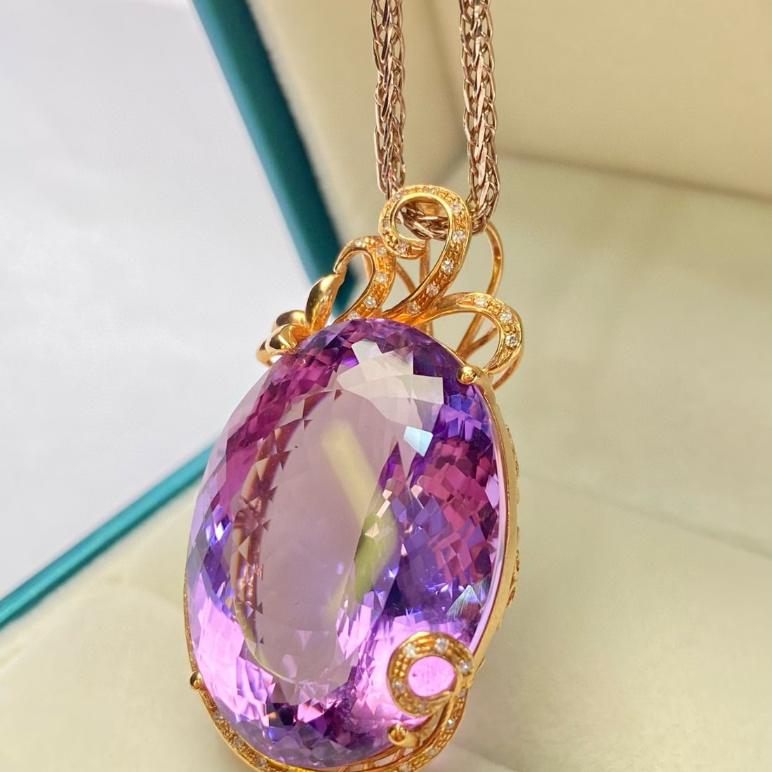 14k Gold 41.75 Ct Natural Amethyst & Diamond Pendant( Without Chain ) - 3