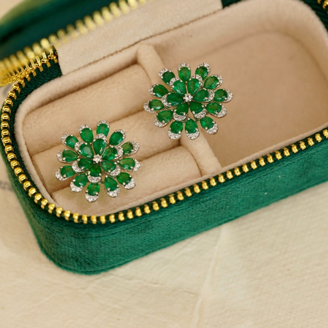 14k Gold 5.82 Ctw Natural Emerald & Diamond Earrings - 7