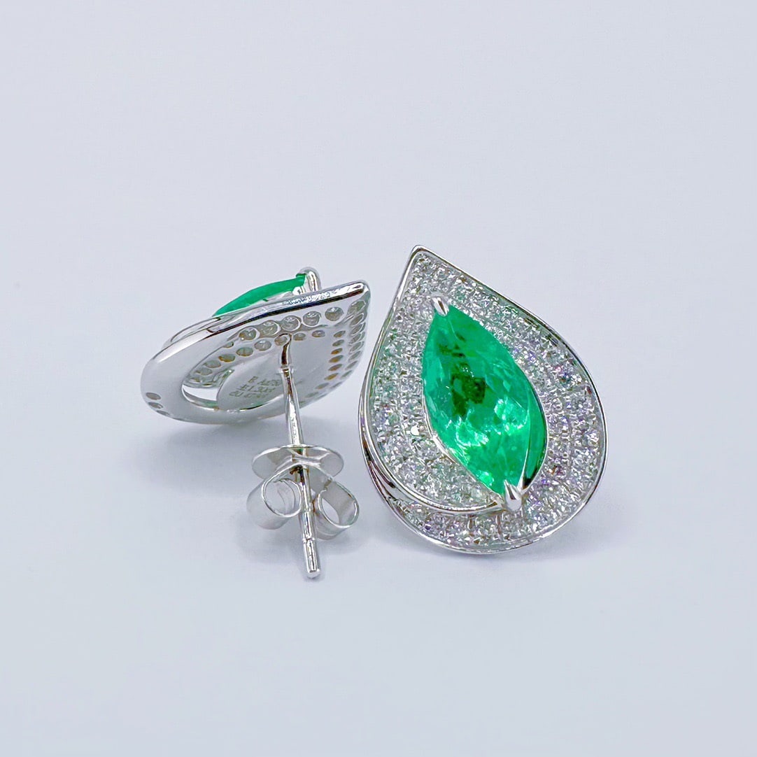 14k Gold 1.78 Ctw Natural Emerald & Diamond Earrings - 3