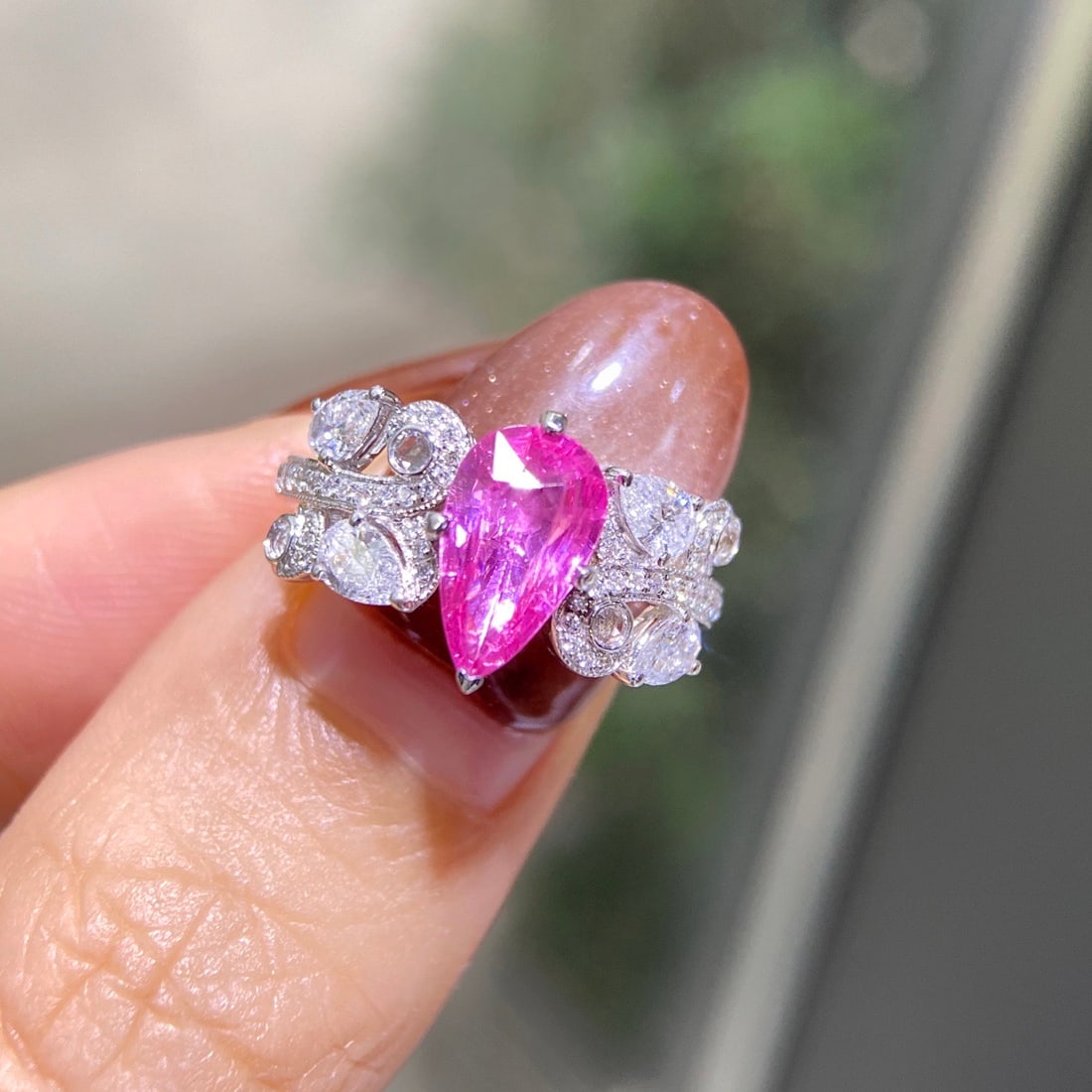 14k Gold 1.91 Ctw Natural Spinel & Diamond Ring: Ref:231106374 // gold content:14k gold // ring size:7. 25us // // main gemstone:spinel // shape:pear // carat weight:1. 25ct // color:pink // treatment:natural // // adjacent gemstone 2 : diamond // s