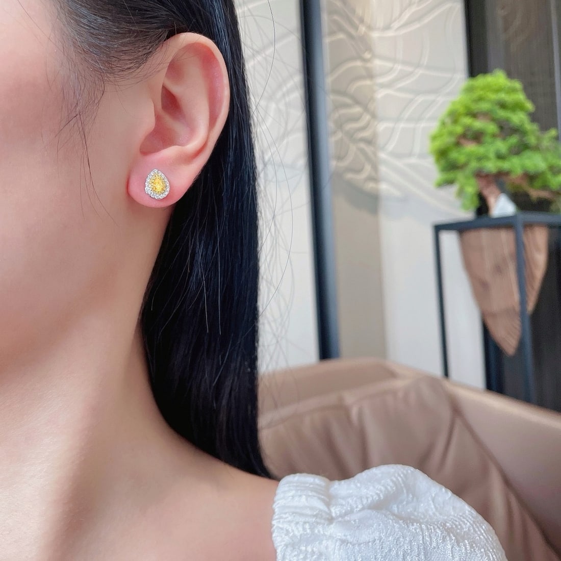 14k Gold 0.66 Ctw Natural Yellow Diamond Earrings - 3