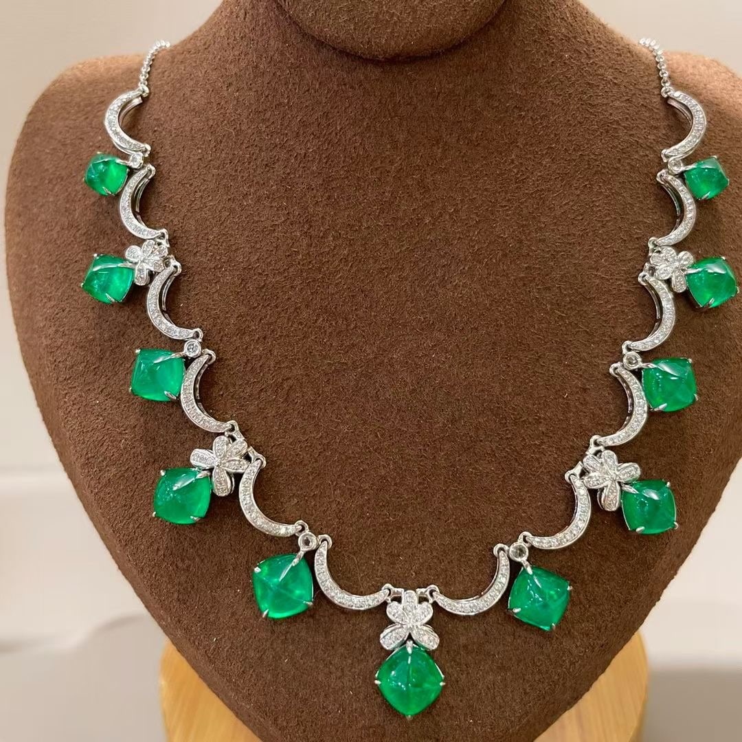 14k Gold 10.57 Ct Natural Emerald & Diamond & Sapphire Necklace - 2