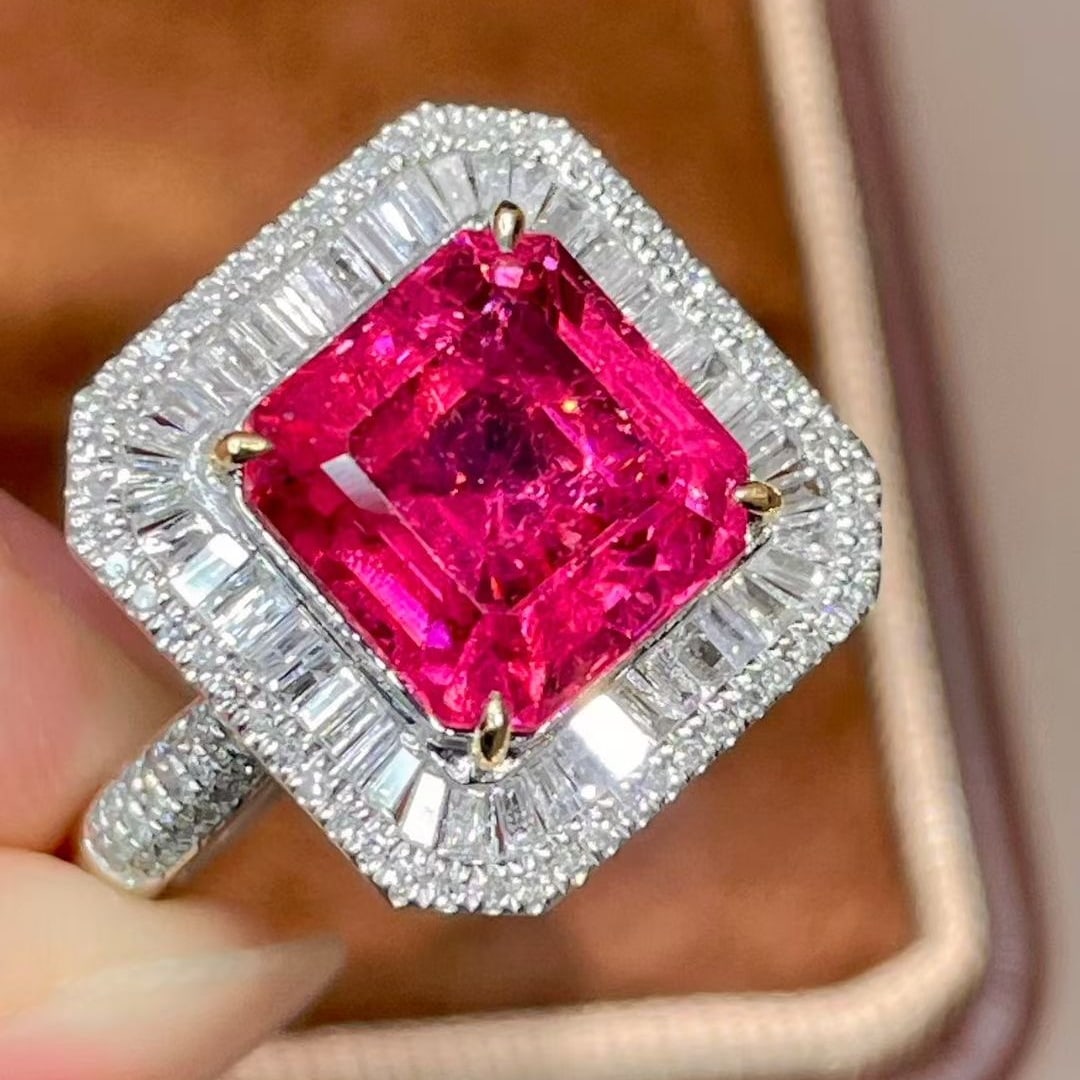 14k Gold 4.6 Ctw Natural Tourmaline & Diamond Ring: Ref:231115017 // gold content:14k gold // ring size:7. 25us // // main gemstone:tourmaline // shape:octagonal // carat weight:4ct // color:red // treatment:natural // // adjacent gemstone 2 : diamond