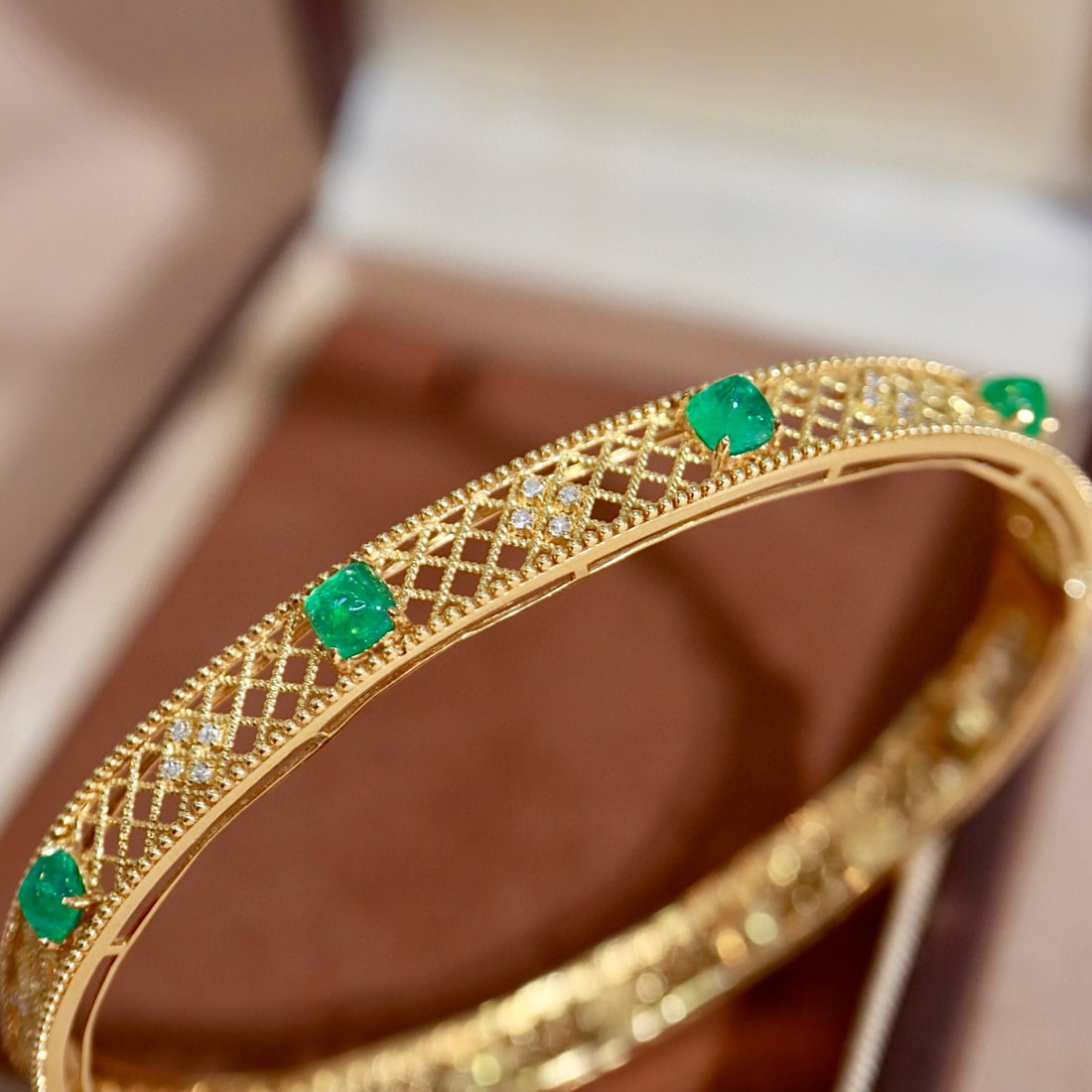 14k Gold 2.98 Ctw Natural Emerald & Diamond Bangle - 3